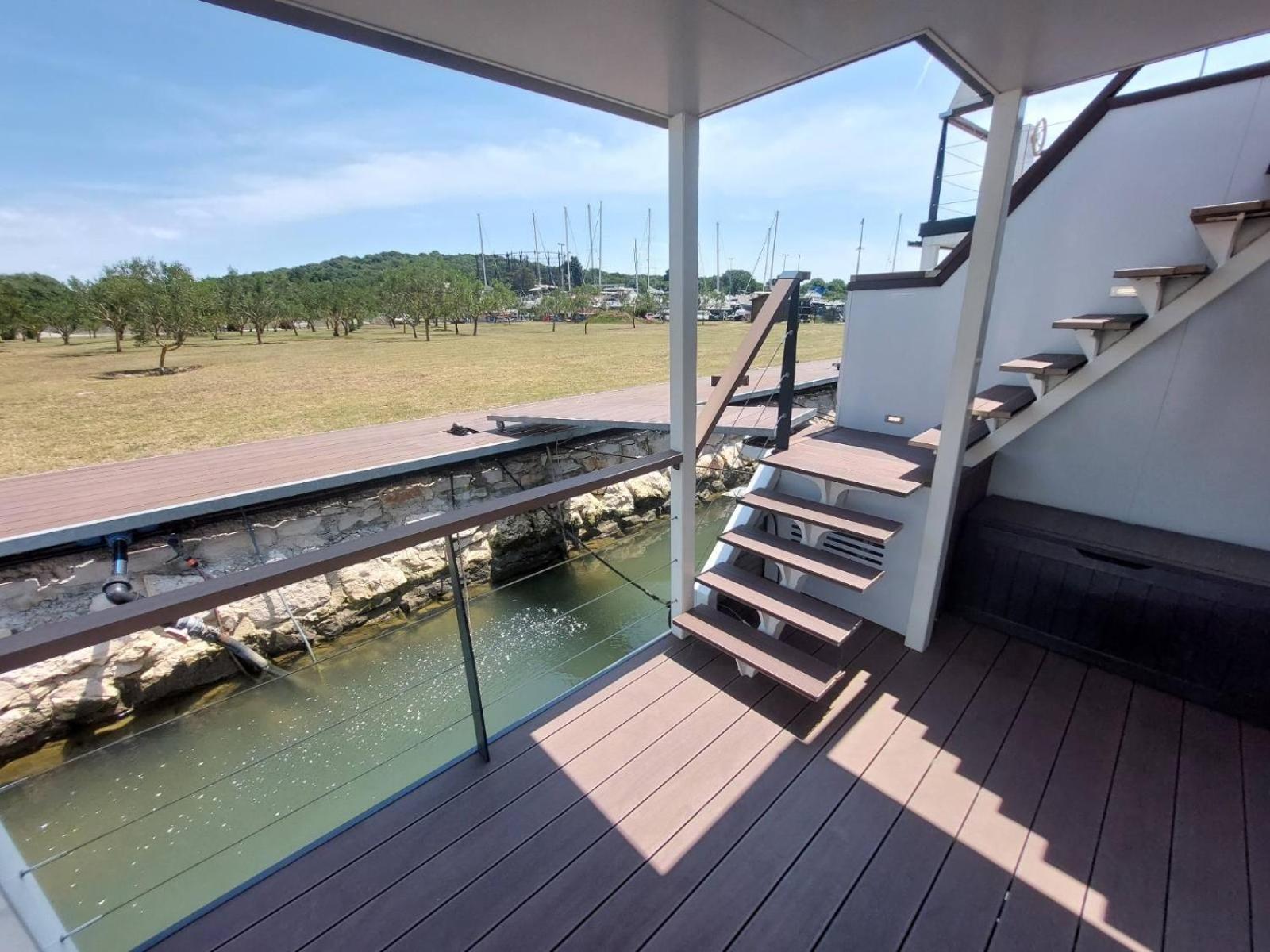 House Boat Oliva - Floating House Villa Pula Buitenkant foto
